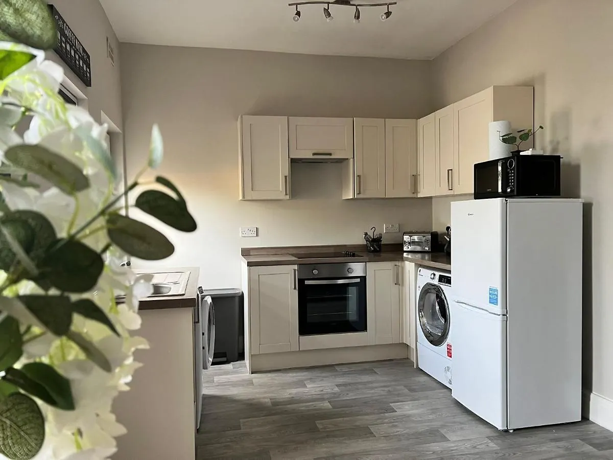 Kim Family Holiday Get-Away 4 Bedrooms 2 Baths Blackpool Holiday home